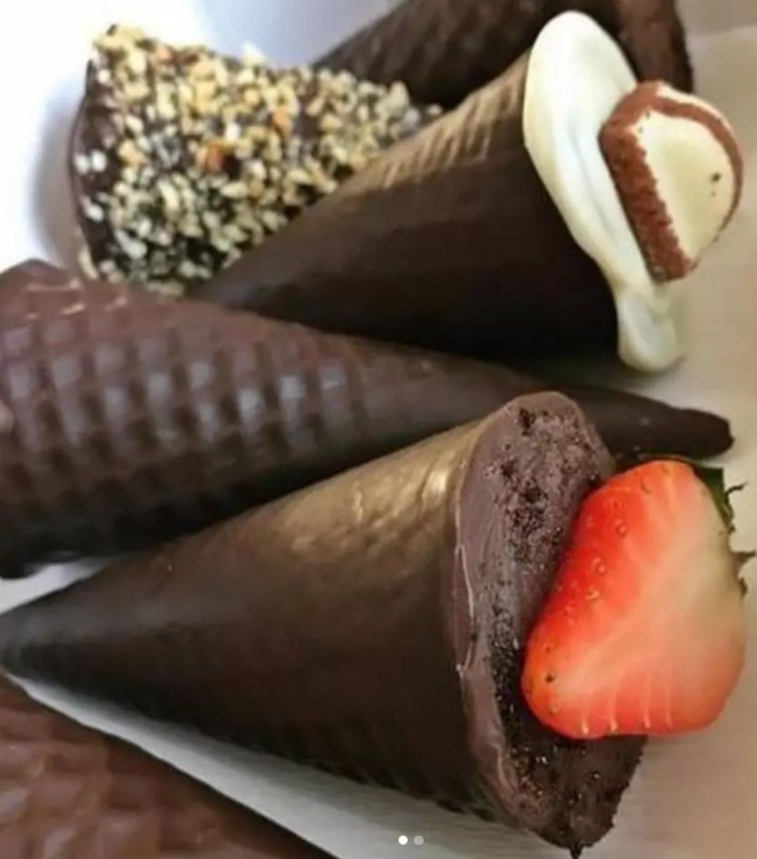 Receita de Cone Trufado Morango com Chocolate - Lucimara no Digital